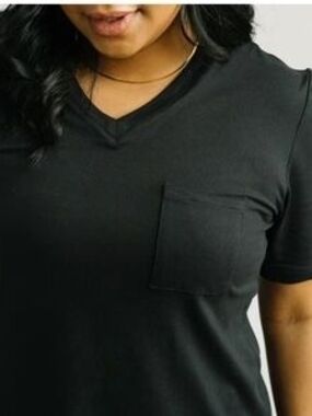 ZYIA Active Black V-Neck Short Sleeve Pocket Tee - Women's Top